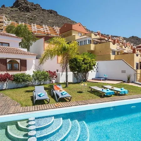 2 Charming Private Pool And Sea View