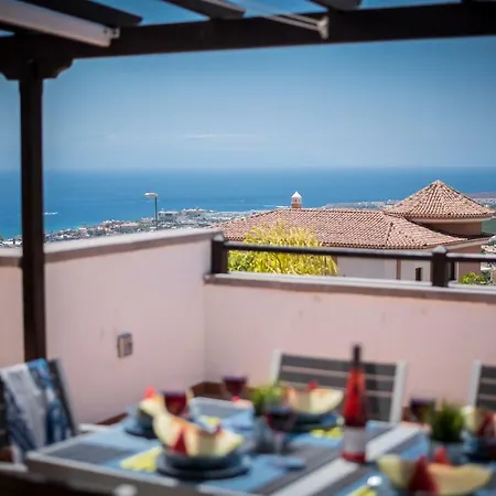 2 Charming Private Pool And Sea View Вилла Адехе
