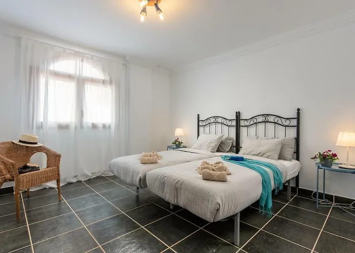 2 Charming Private Pool And Sea View *