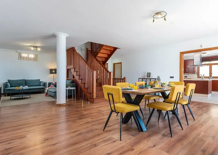 2 Charming Private Pool And Sea View Вилла Адехе